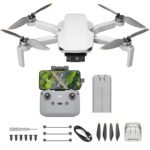 DJI Mini 4K, Drohne mit 4k UHD Kamera für Erwachsene, unter 249 g, 3-Achsen Gimbal Stabilisierung, 10 km Videoübertragung, autom. Rückkehr (Mini 4K Camera Drone)