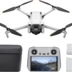 DJI Mini 3 Fly More Combo (DJI RC) – Ultraleichte, Faltbare Mini Drohne mit Kamera 4K HDR, Bis zu 114 Min Flugzeit (3 Akkus), Vertikalaufnahmen, 3-Achsen-Gimbal, 10 km HD-Übertragung, C0